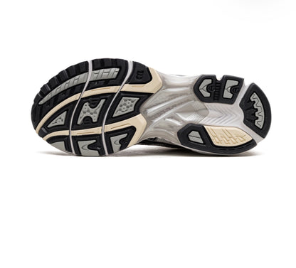 Kayano "White Midnight"